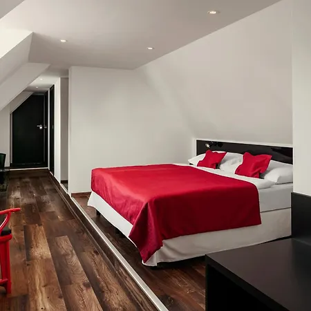 Hotel Perla 4*