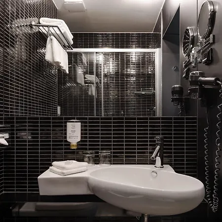 Отель Perla 4*