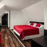 Отель Perla 4*